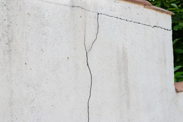 Foundation Crack Patching in Farmington